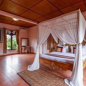 Classic Deluxe Suite